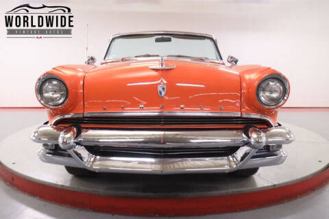 1955 Lincoln Capri