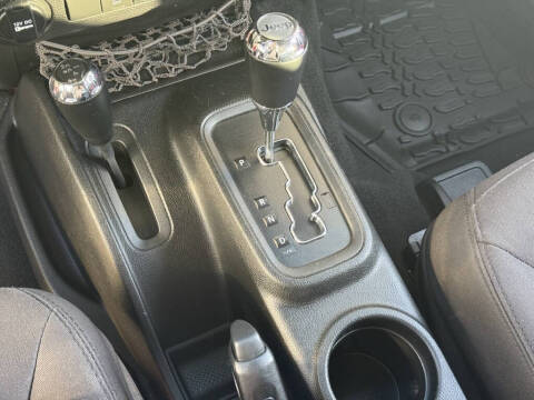 2017 Jeep Wrangler Willys Wheeler