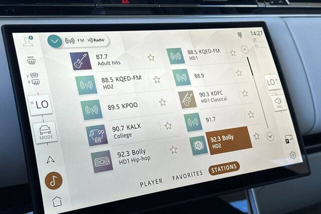 2025 Land Rover Range Rover P400 SE LWB