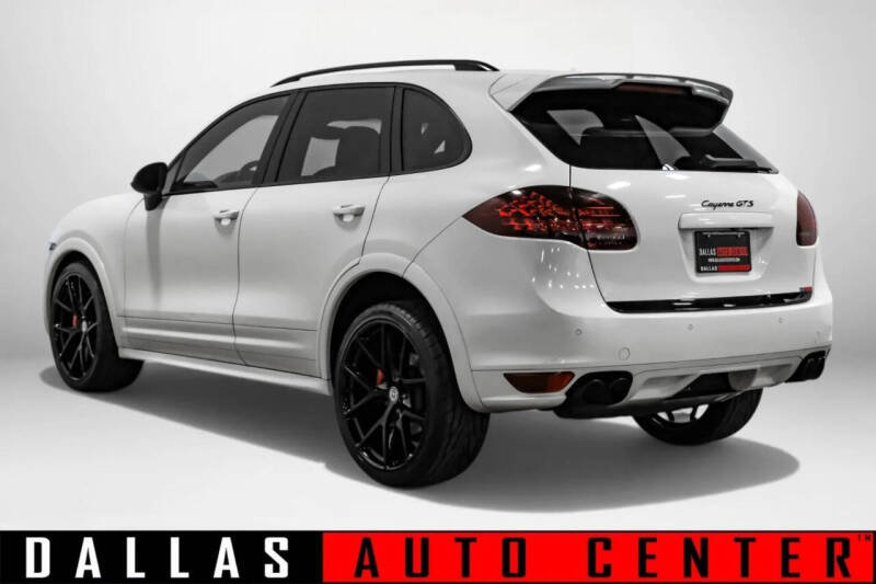 2014 Porsche Cayenne GTS