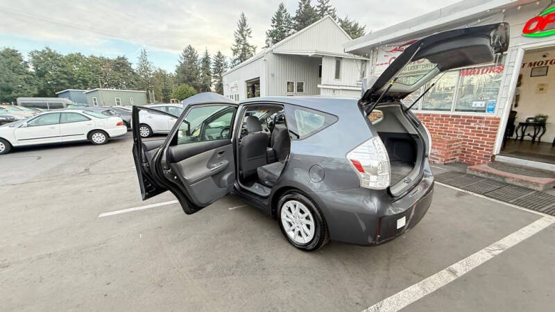 2012 Toyota Prius v Two