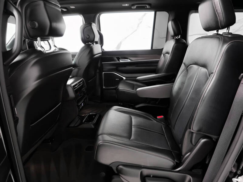 2023 Jeep Wagoneer Series II