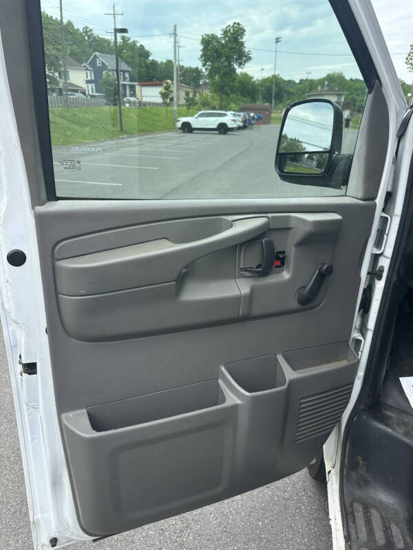 2013 Chevrolet Express 2500