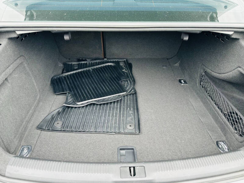 2015 Audi A4 2.0T quattro Premium Plus