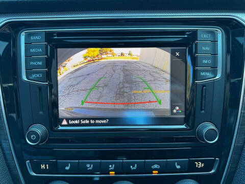 2016 Volkswagen Passat 1.8T SE