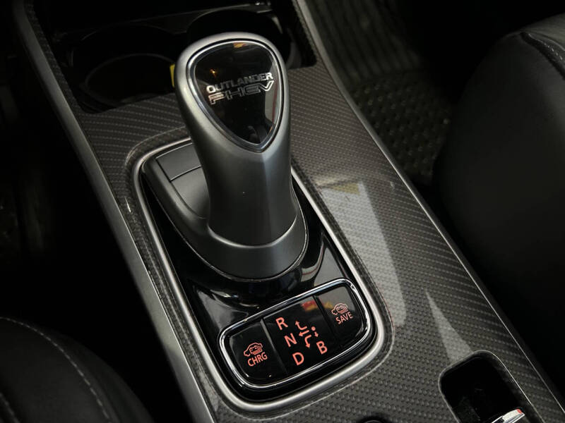 2020 Mitsubishi Outlander PHEV SEL