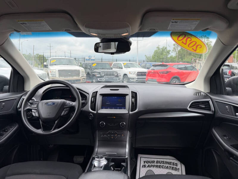 2020 Ford Edge SE