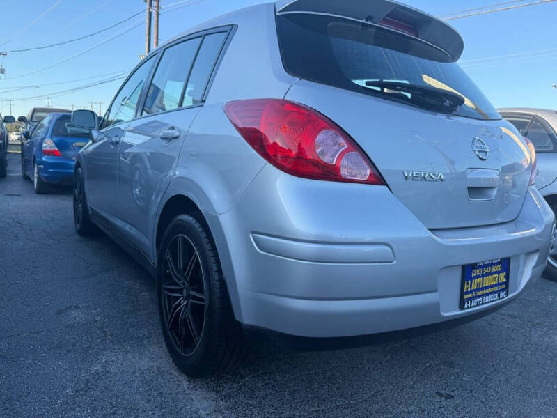 2009 Nissan Versa 1.8 S