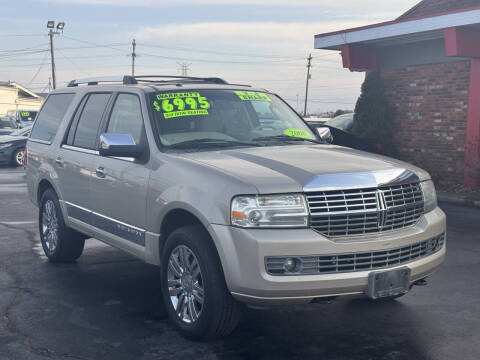 2008 Lincoln Navigator for sale at Premium Motors in Louisville KY