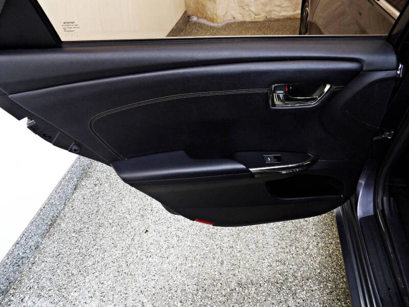 2016 Toyota Avalon XLE