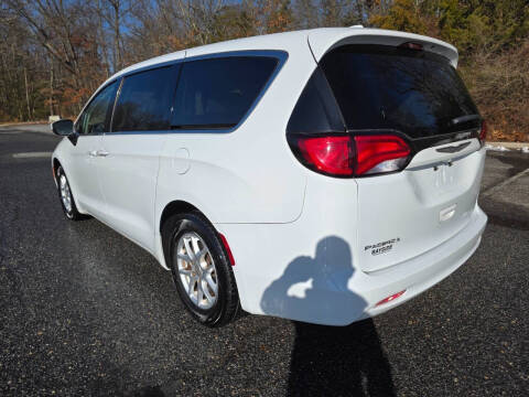 2017 Chrysler Pacifica Touring
