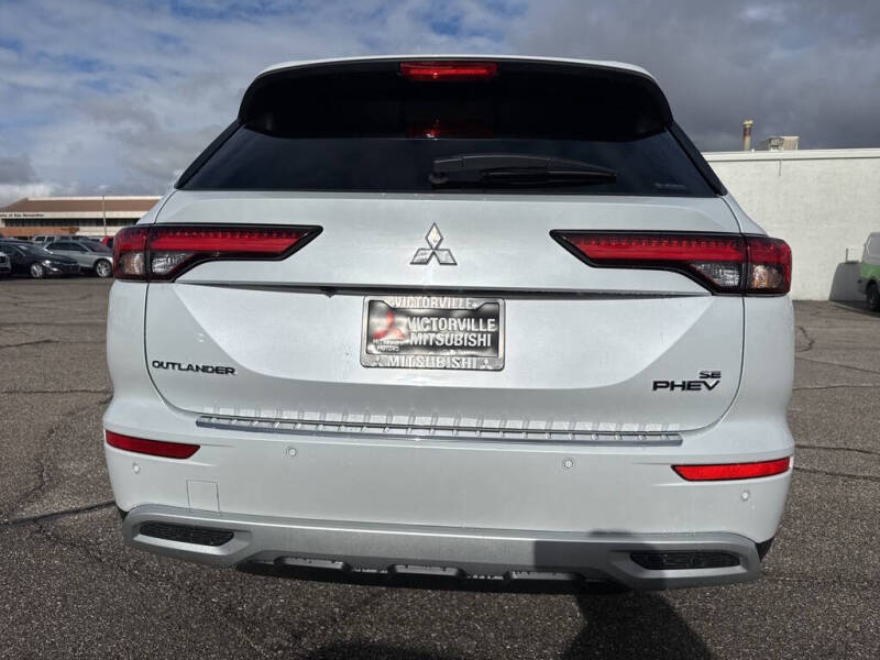 2025 Mitsubishi Outlander PHEV SE