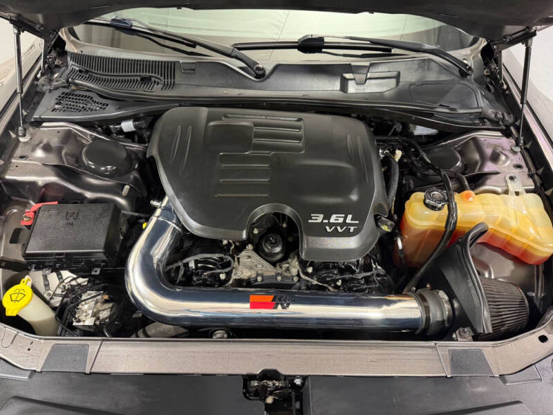 2018 Dodge Challenger SXT Plus