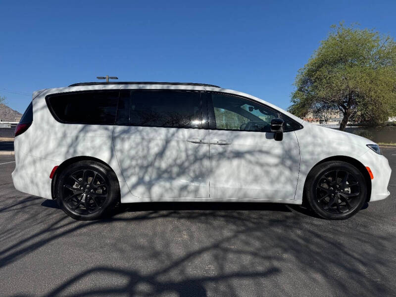 2025 Chrysler Pacifica Limited