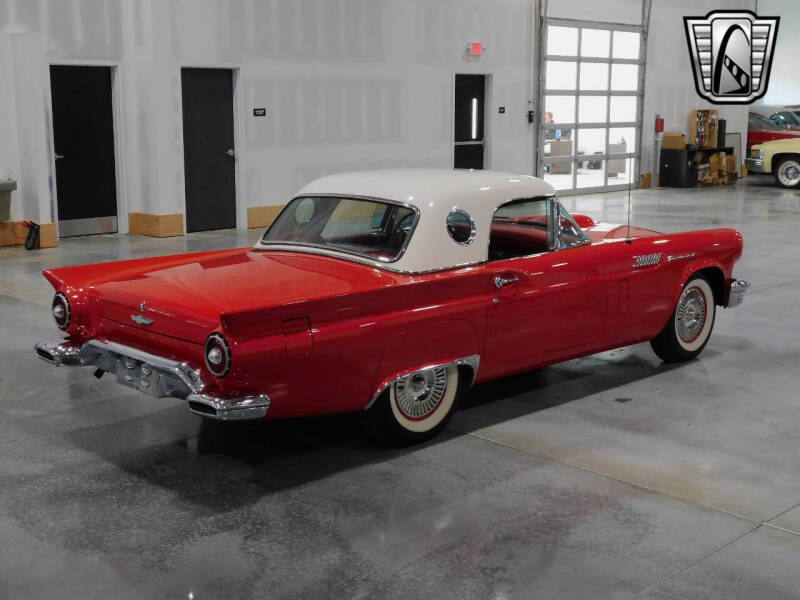 1957 Ford Thunderbird