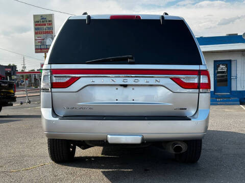 2016 Lincoln Navigator Select