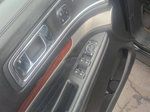 2017 Ford Explorer Platinum