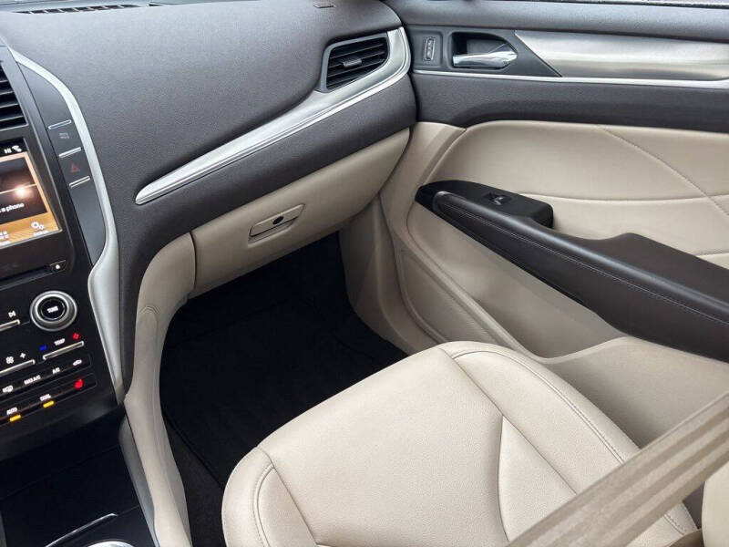 2019 Lincoln MKC Premiere