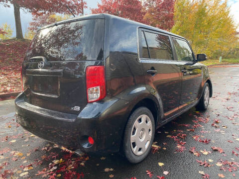 2012 Scion xB Release Series 9.0