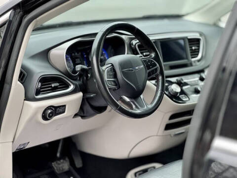 2020 Chrysler Pacifica Touring L