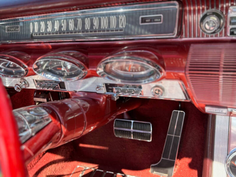 1961 Oldsmobile Starfire