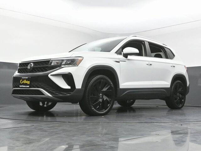 2024 Volkswagen Taos SE 4Motion