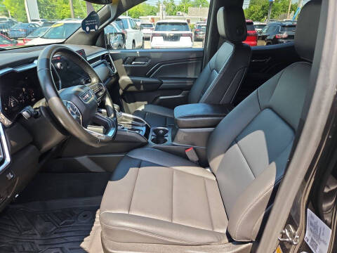 2024 GMC Canyon Elevation