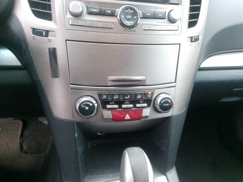 2011 Subaru Outback 2.5i Premium