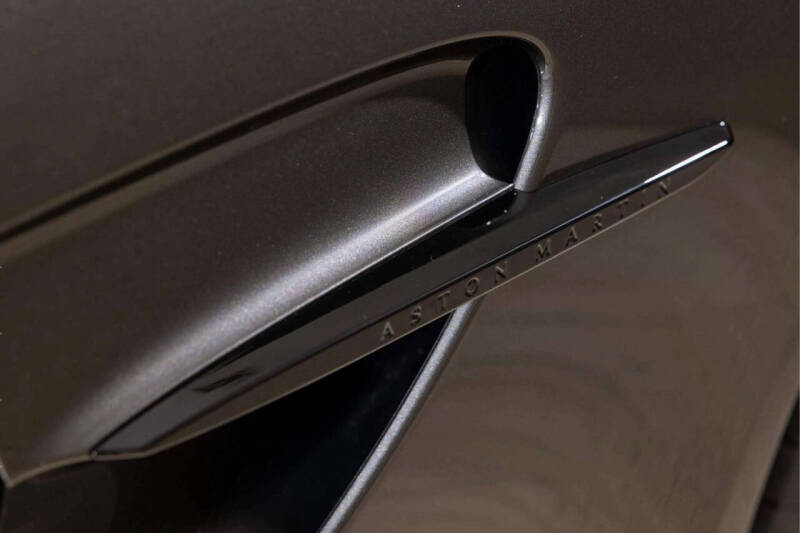 2025 Aston Martin Vantage