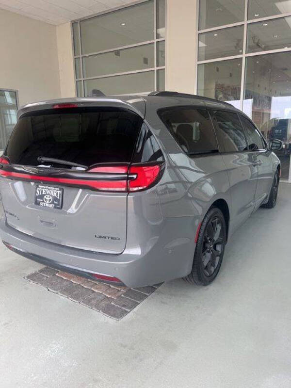 2022 Chrysler Pacifica Limited