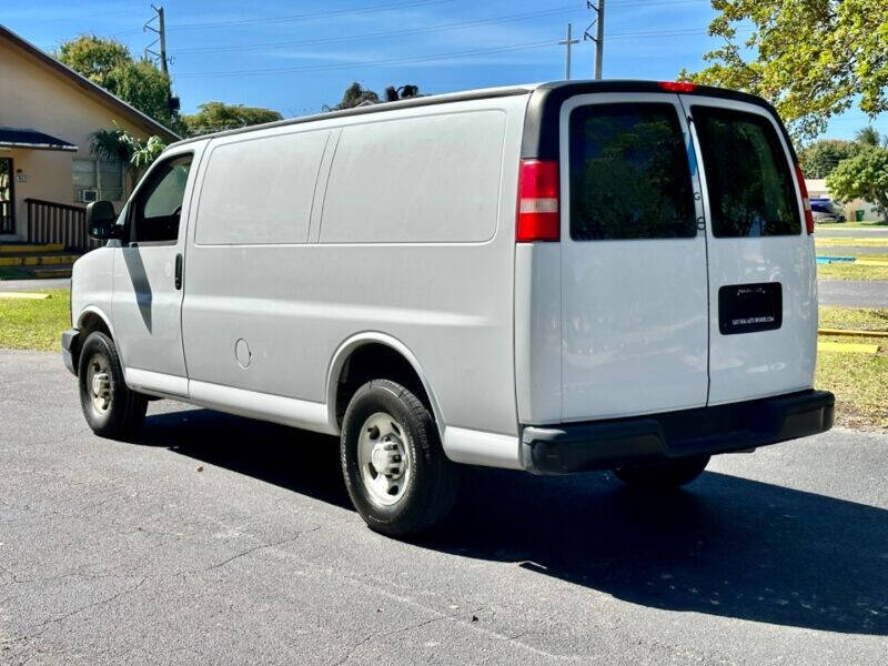 2013 Chevrolet Express  - $18,995