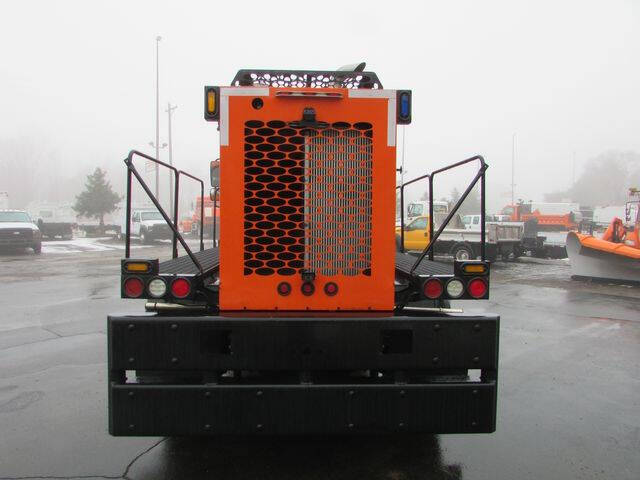 2018 Freightliner 114 SD