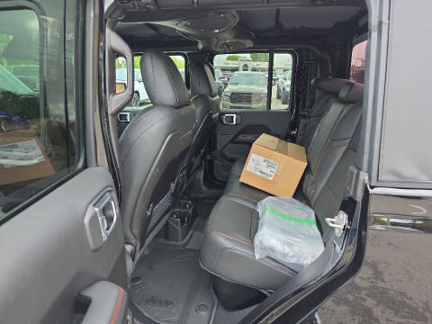 2026 Jeep Gladiator Shadow Ops