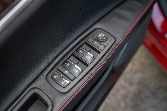 2016 Maserati Ghibli 12