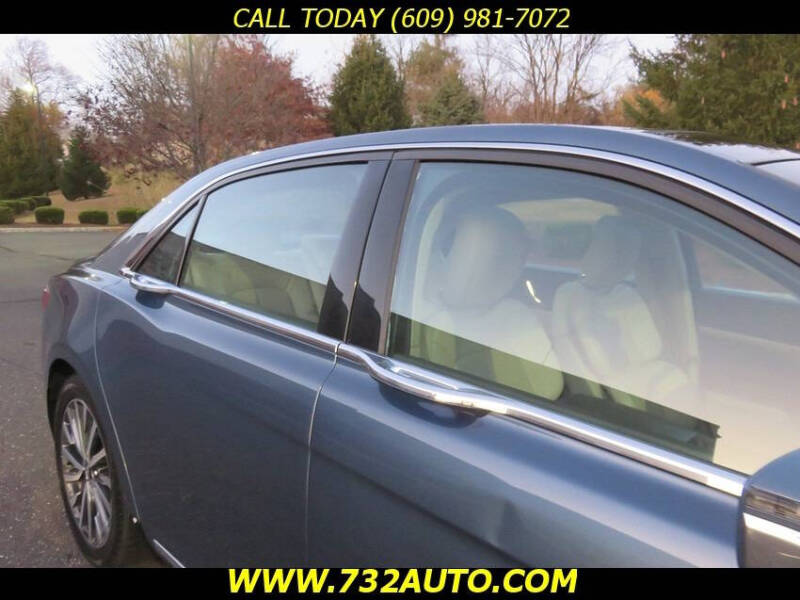 2018 Lincoln Continental Select