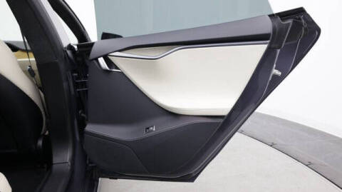 2020 Tesla Model S Performance