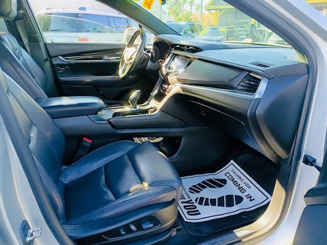 2017 Cadillac XT5 Luxury