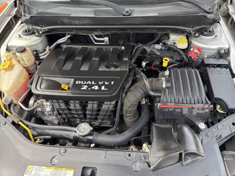 2012 Dodge Avenger SE