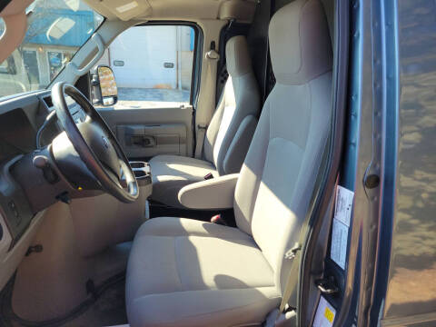 2014 Ford E-Series E-350 SD