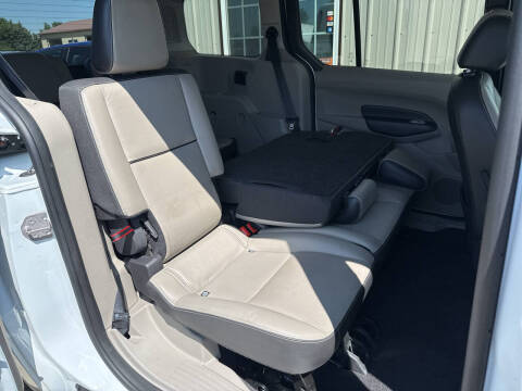 2017 Ford Transit Connect Titanium