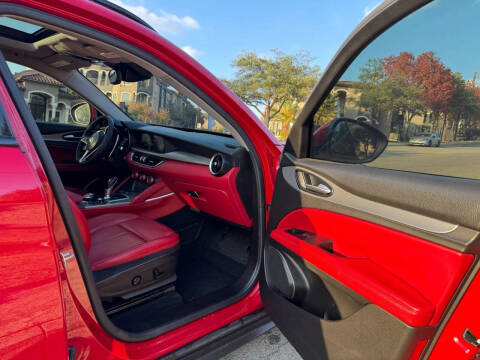 2019 Alfa Romeo Stelvio Sport