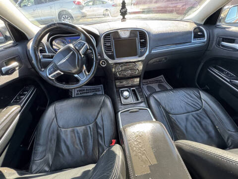 2015 Chrysler 300 Limited