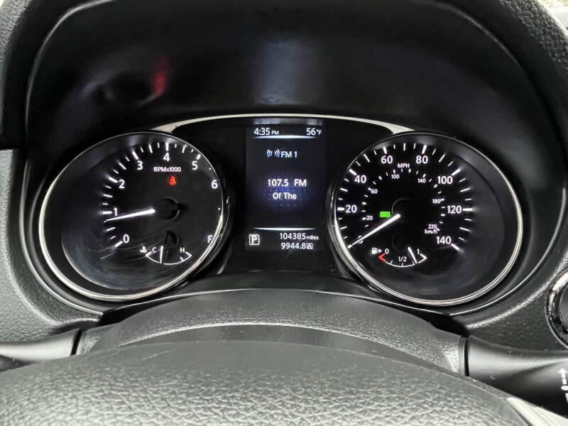 2015 Nissan Rogue SV