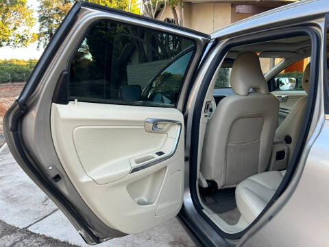 2013 Volvo XC60 T6 Premier Plus