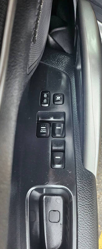 2017 Hyundai Veloster Value Edition