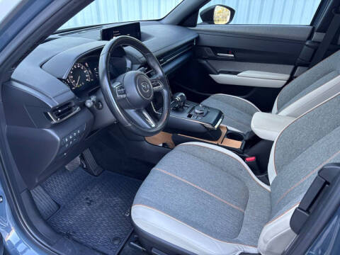 2022 Mazda MX-30 EV Premium Plus