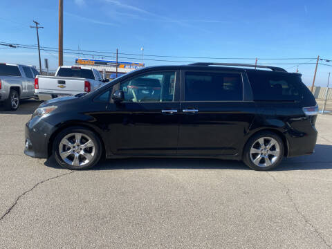 2014 Toyota Sienna for sale at First Choice Auto Sales in Bakersfield CA