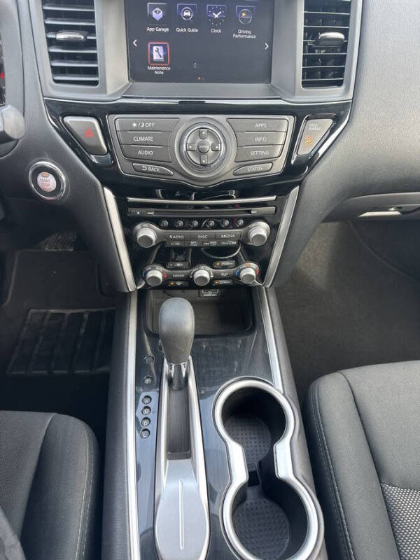 2020 Nissan Pathfinder S