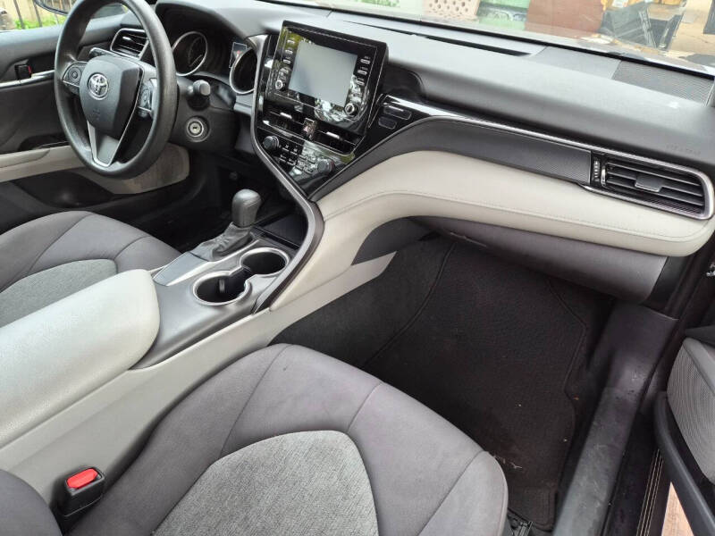 2021 Toyota Camry LE