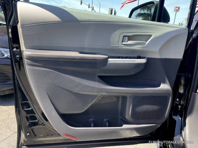 2021 Toyota Sienna LE 8-Passenger